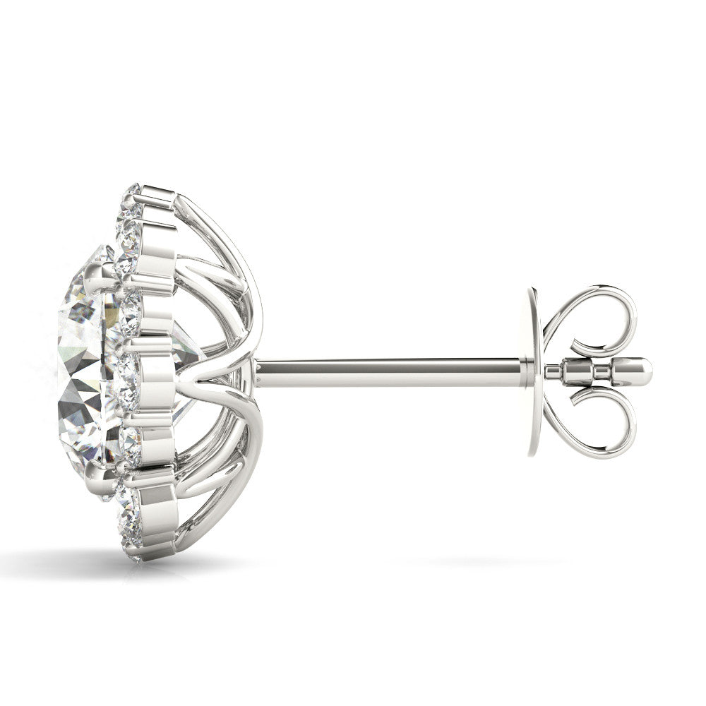 Round Diamond stud with halo