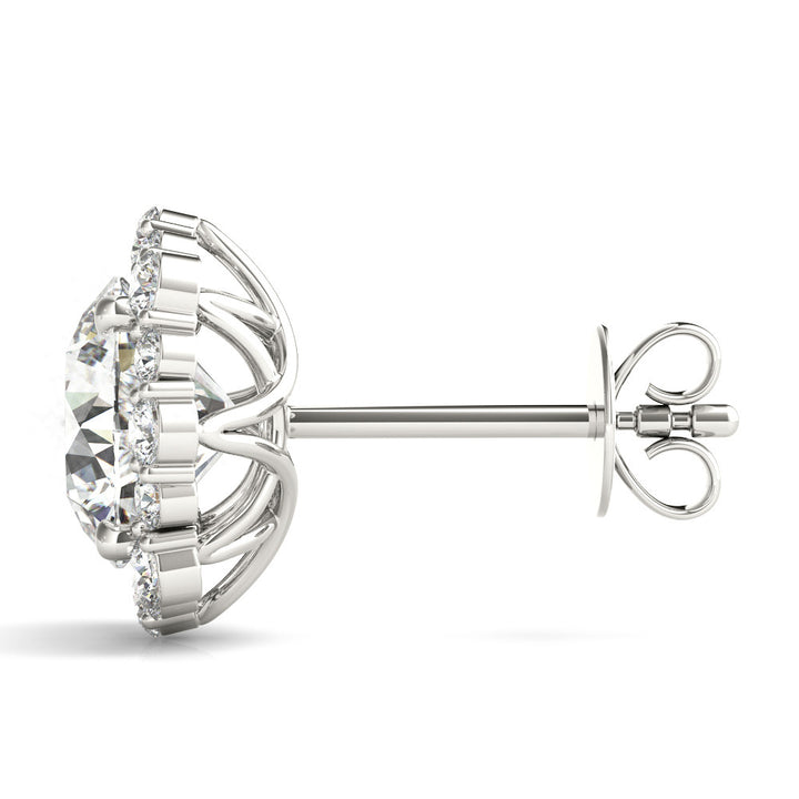 Round Diamond stud with halo